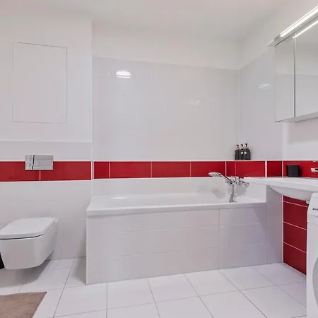 Panorama In Downtown Area With Free Parking And Castle View Daire *