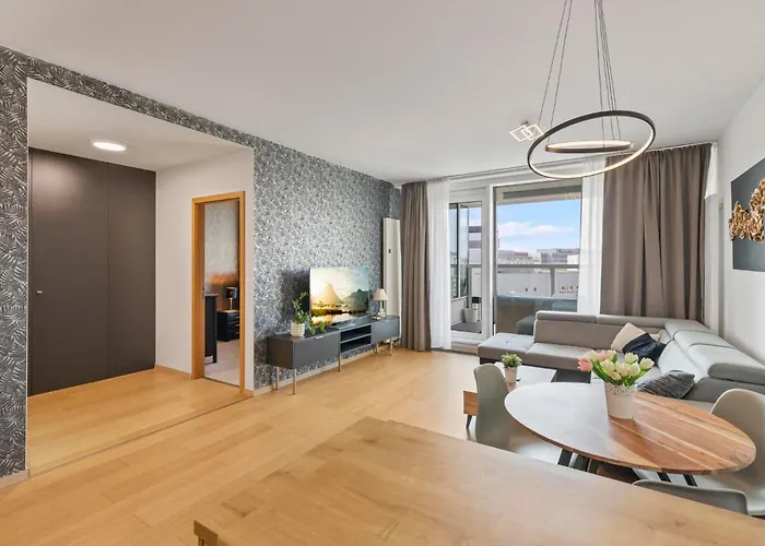 Panorama In Downtown Area With Free Parking And Castle View Apartmán Bratislava